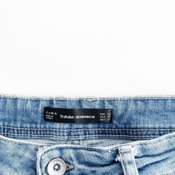 Zara Trafaluc Women's High Rise Distressed Raw Cut Off Hem Cropped Jeans Size 10 - Picture 5 of 10